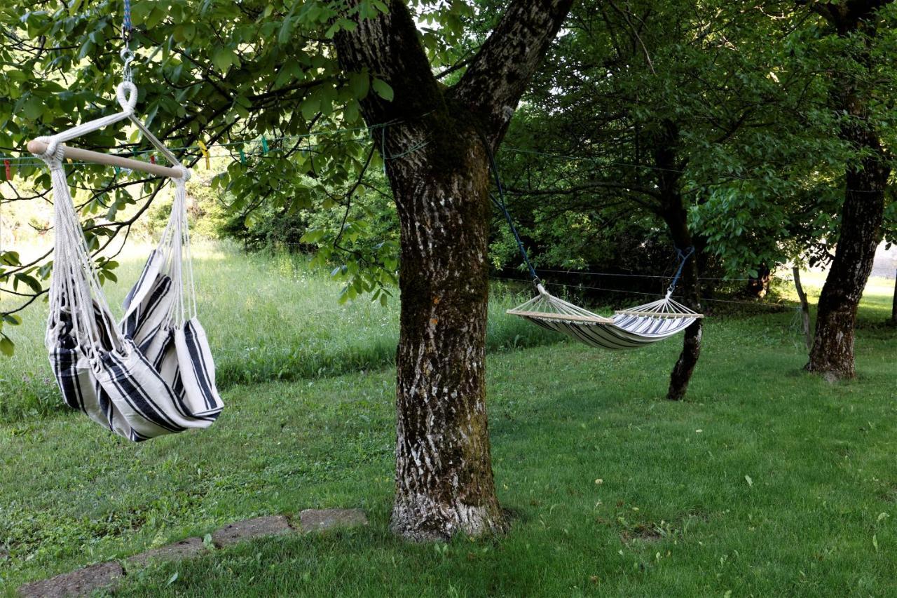 Guesthouse Idila Pod Nanosom Senozece Luaran gambar