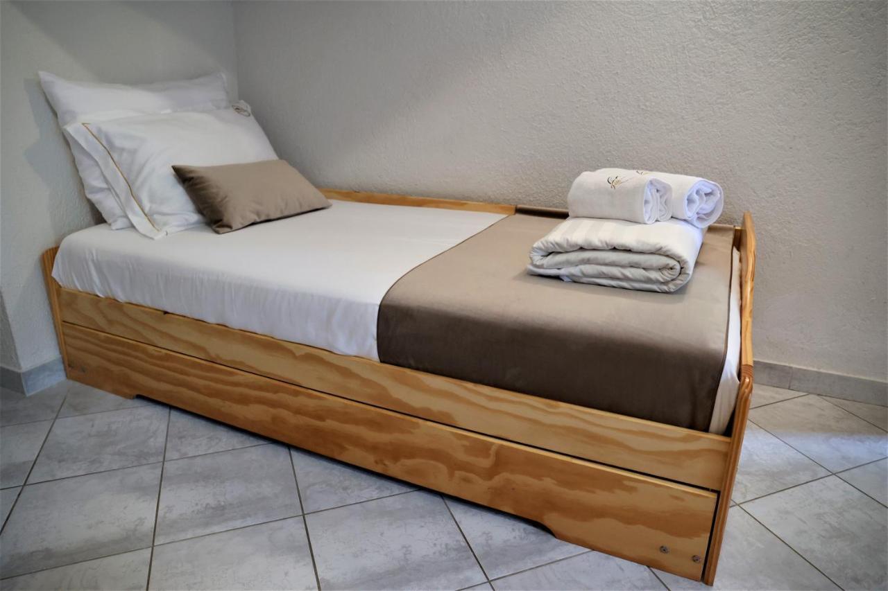 Guesthouse Idila Pod Nanosom Senozece Luaran gambar